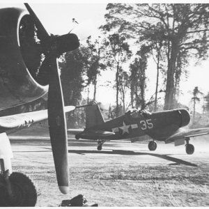 F4Us_of_VF-17_at_Piva.jpg