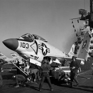 F3H-2_Demon_of_VF-151.jpg