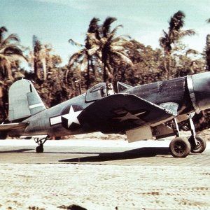 F4U-1A_Corsair_from_VMF-214.jpg