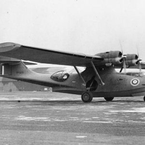 American_Aircraft_in_Royal_Air_Force_Service_1939-1945-_Consolidated_Model_28_Catalina__CH5948.jpg