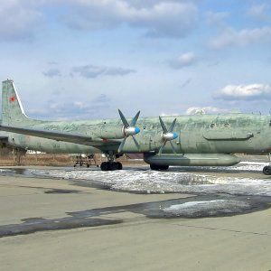 Ilyushin_Il-20M_1.jpg