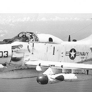 a1skyraider-v005.jpg