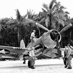 F4uU-1-Corsair-Torokina-Bougainville-Dec43.jpg