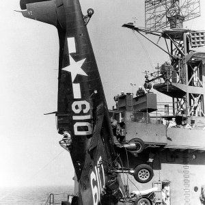 Hellcat-USS-Takanis-Bay-1945_zpsfb0ba782.jpg