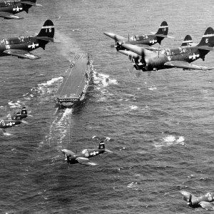 Helldivers-Corsairs-over-FranklinDRoosevelt-Atlantic-May46.jpg