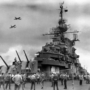 Volleyball-and-Corsairs-USS-Wasp-Jun-45.jpg