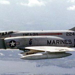 F-4B_VMFA-314_1968.jpg