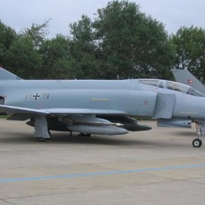F-4F_03.JPG
