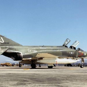 F-4G_Phantom_II_of_VF-121_at_NAS_Miramar_1966.jpg