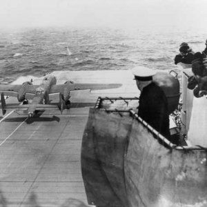 b-25-carrier-take-off.jpg