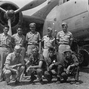 Crew_Posed_by_Their_B-25_Mitchell.jpg