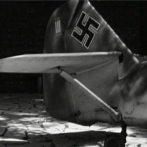 seltsames_hakenkreuz_luftwaffe.jpg