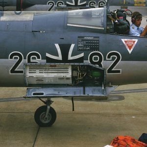 F-104G2682Fairford85MB.jpg