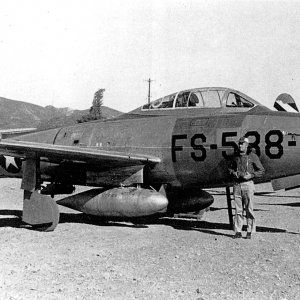 Republic_F-84G-16-RE_Thunderjet_51-10538.jpg