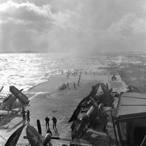 USS_Oriskany_CVA-34_with_snow_1953.jpg