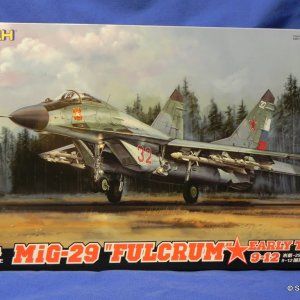 GWHL4814MiG29912EarlyBox1.JPG