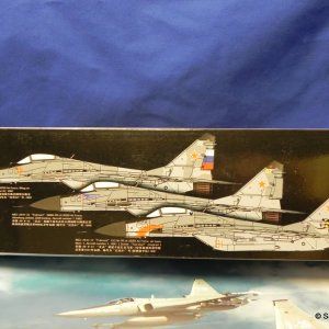 GWHL4814MiG29912EarlyBox2.JPG