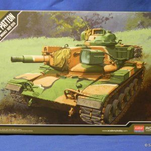 Academy13296M60A2Box.JPG