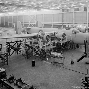 1942-Ford-Willow-Run-Plant-B-24-bomber-production-neg-76756-A.jpg