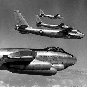 b-47-jet-bombers-during-flight-from-macdill-air-force-base.jpg