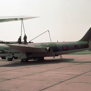 RAF-CANBERRA-B2-WE113-100sqdn-800.jpg