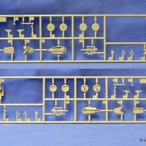 TrumpeterMiG21MFSprueS.JPG