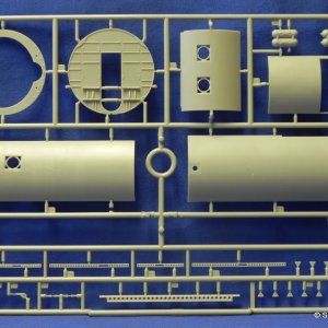 CB35195SprueNP1.JPG