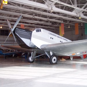 Junkers_Ju-52_single-engine.JPG