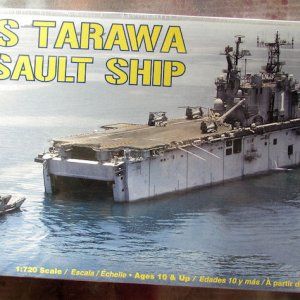 Revell_USS_Tarawa.jpg