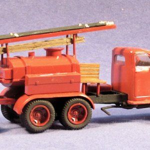 Russian_Zil_5_Studebaker_cab_Fire_Truck_iI.jpg