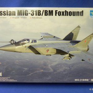 Trumpeter01680MiG31BM72Box.jpg