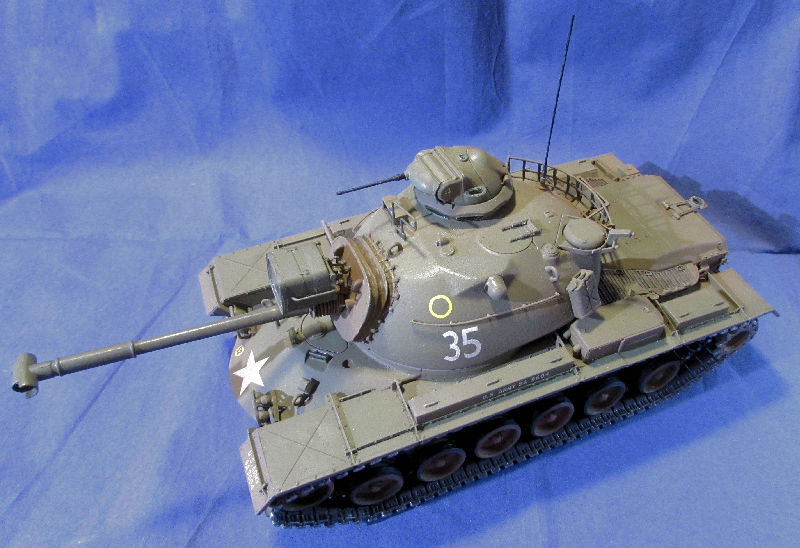 1-35 US Army M-48A3 Patton III.jpg