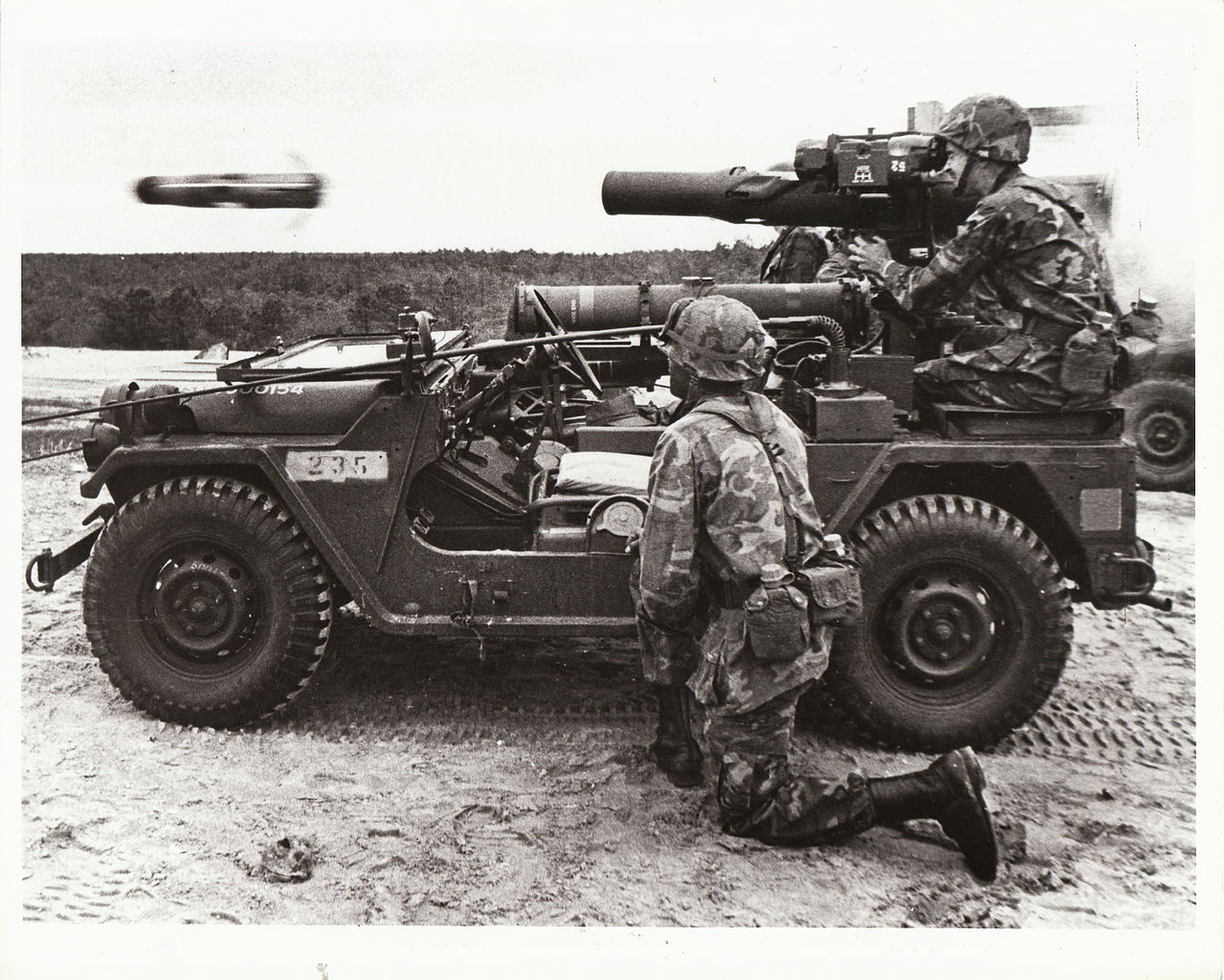 1279px-JEEP_M151_TOW_Missile.jpg