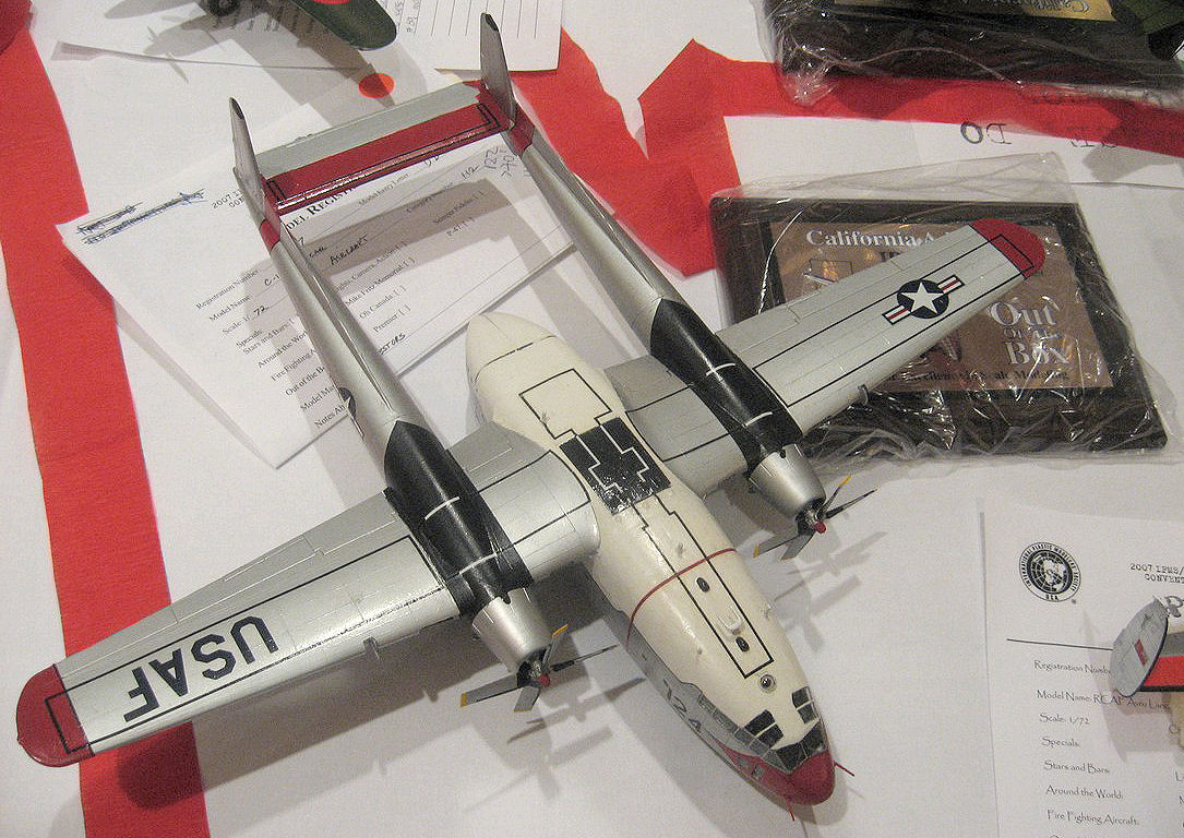 2007 IPMS Nationals OOB Large Propeller Aircraft.jpg