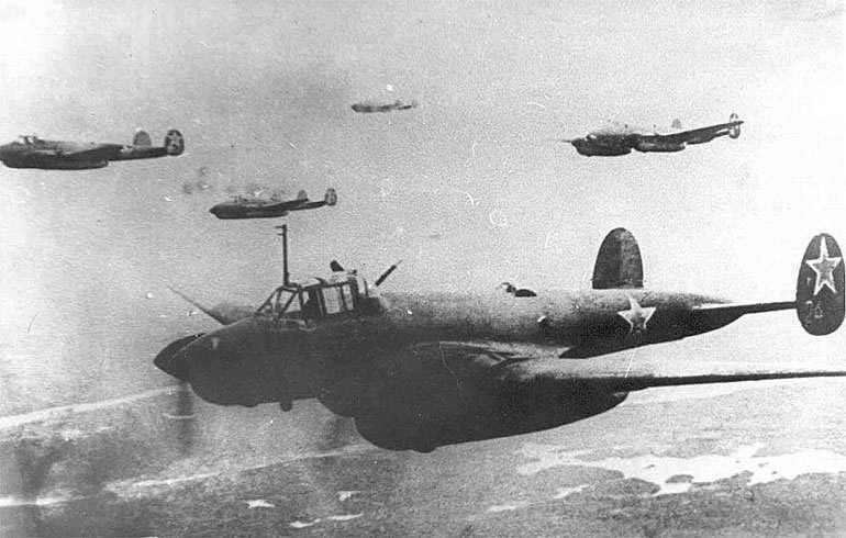6russian_bombers_1943_Orel.jpg