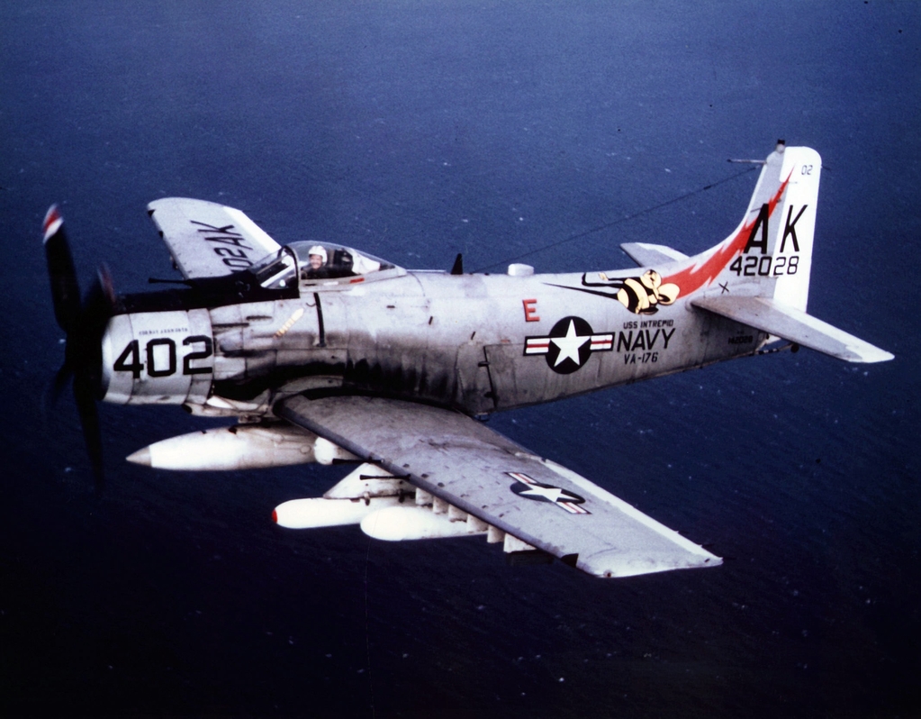 A-1J_Skyraider_VA-176_Vietnam_1966.jpg