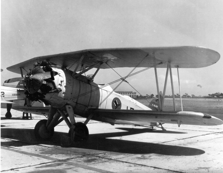 A_Curtiss_F8C_Helldiver_attached_to_Fighter_Squadron_ONE_Bombing_28VF-1B29.jpg