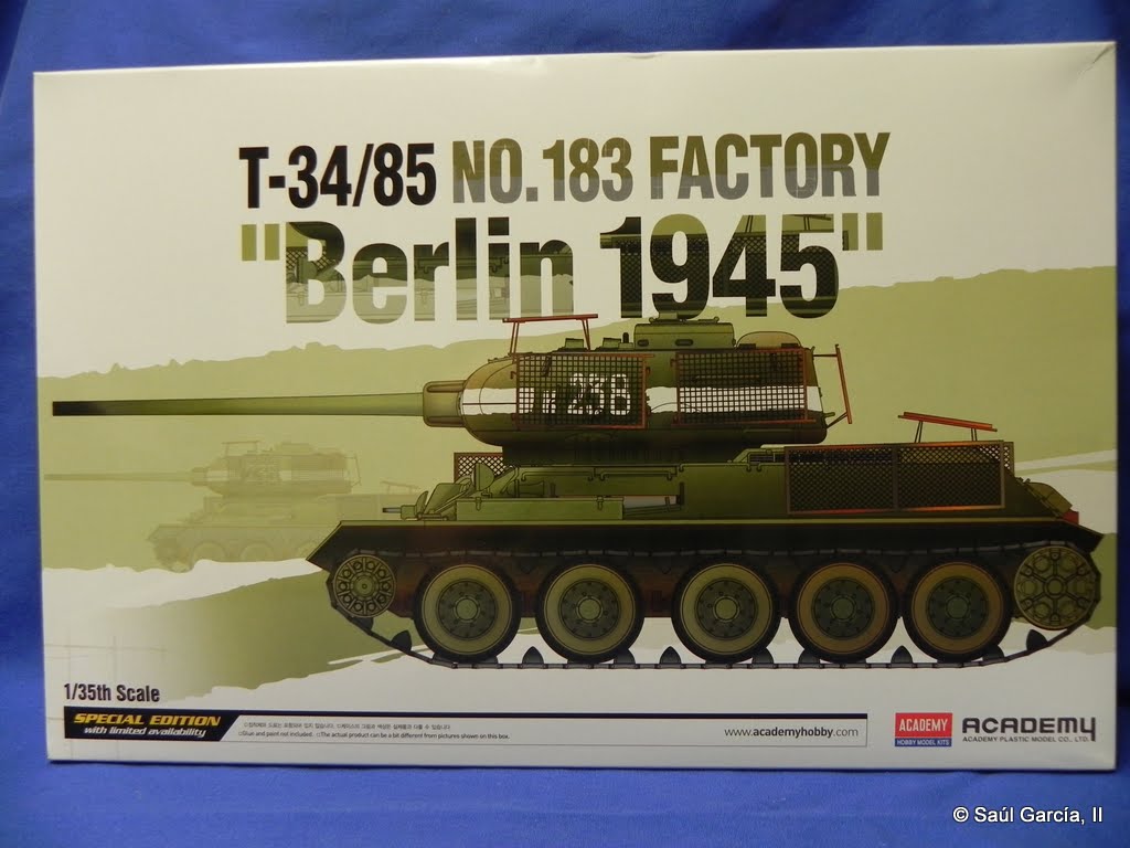 AcademyT3485Berlin45box.JPG