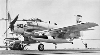 AD-7_of_VA-25_landing_on_USS_Midway_28CVA-4129_in_1962.jpg
