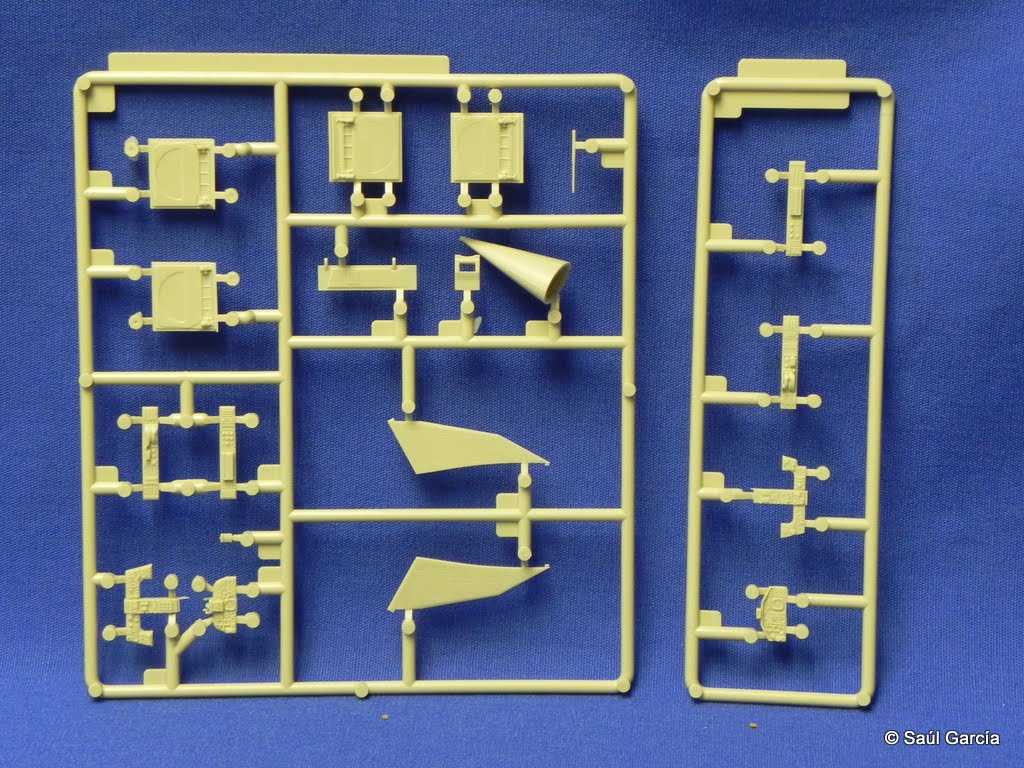 AFV_Club_AR48106_Sprue__N_O_Rear.JPG