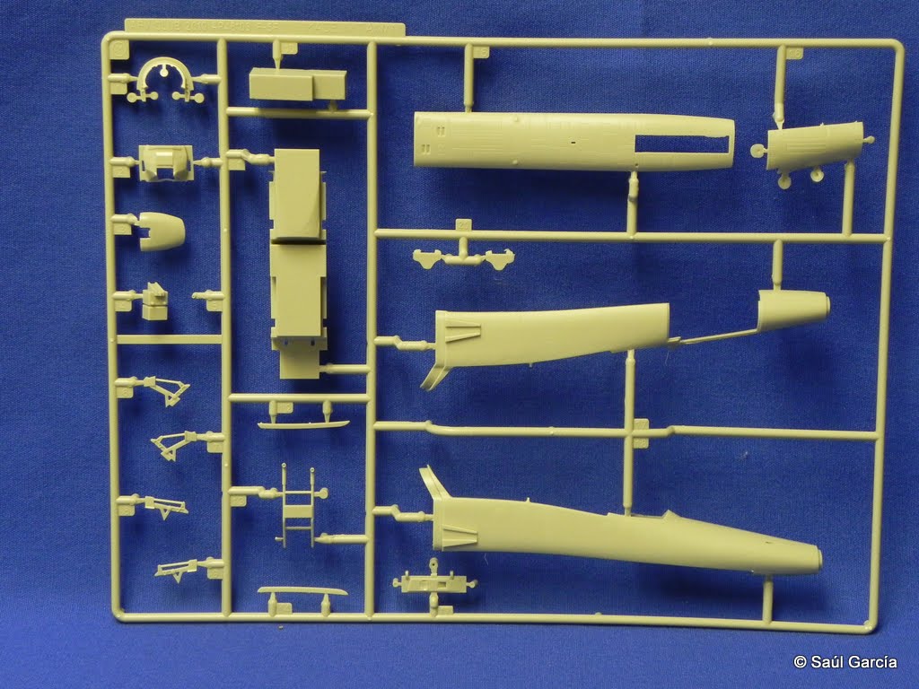 AFV_Club_AR48106_Sprue_M.JPG