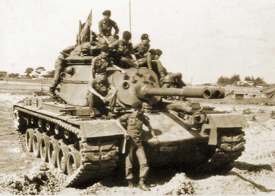 ARVN_armor69.jpg