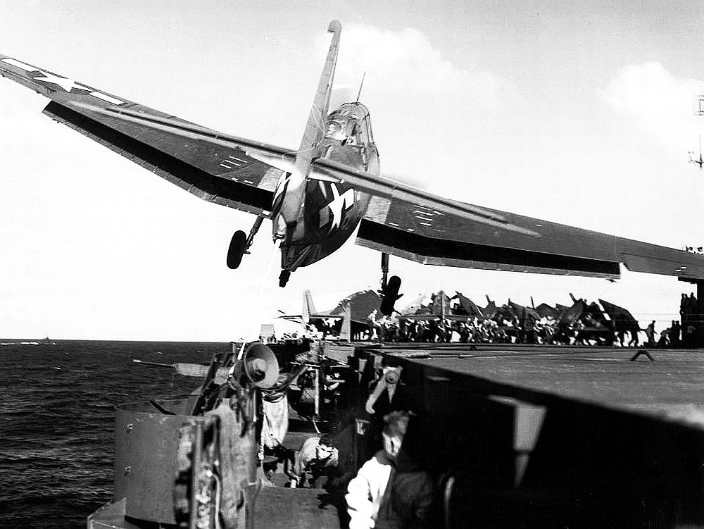 Avenger-USS-Cabot-1943_zps63135649.jpg