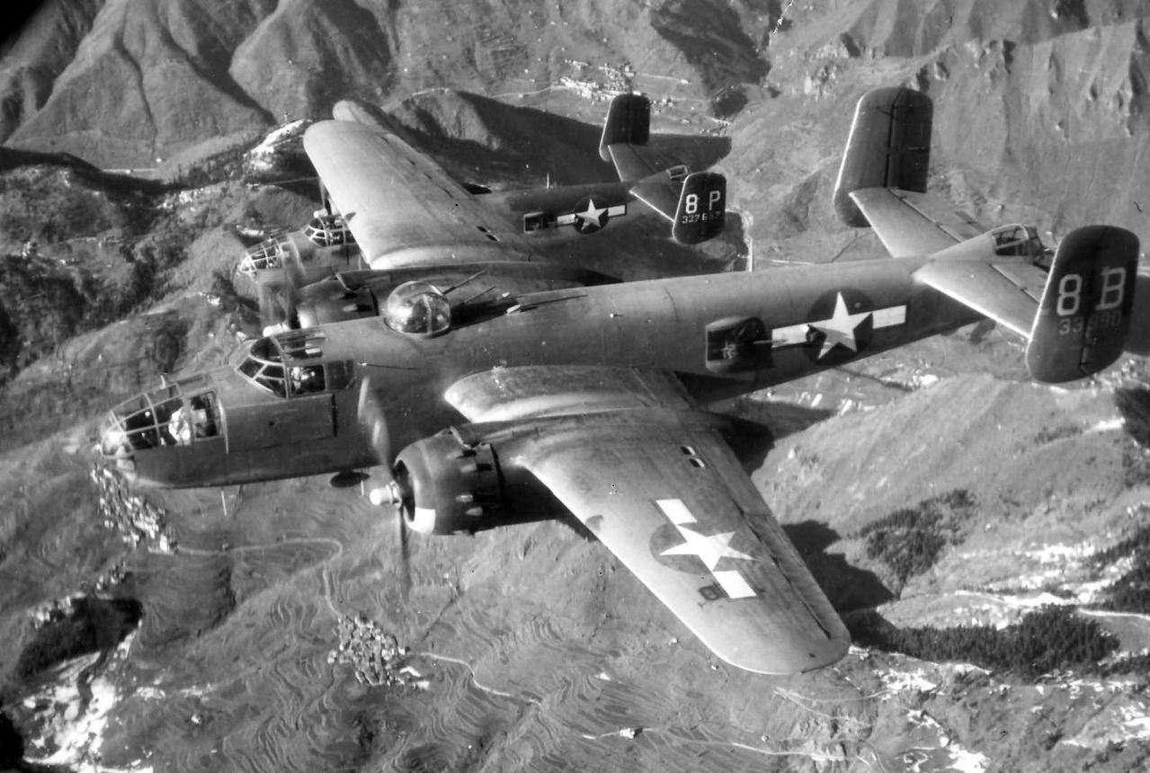 B-25_Mitchell_43-3990_12AF_over_Italy.jpg