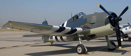 BL2_8175_F6F-3_NX30FG_right_front_m.jpg