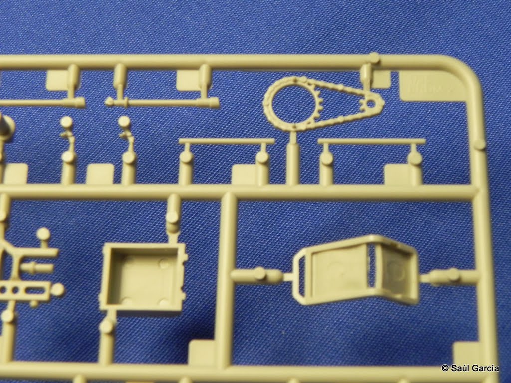 BRDM2EarlySprueZdetail08.JPG