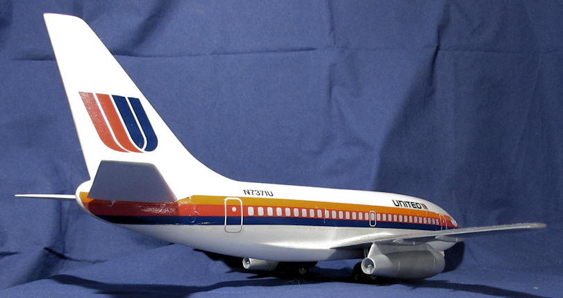 Civilian_Boeing_737_Airliner_II.jpg