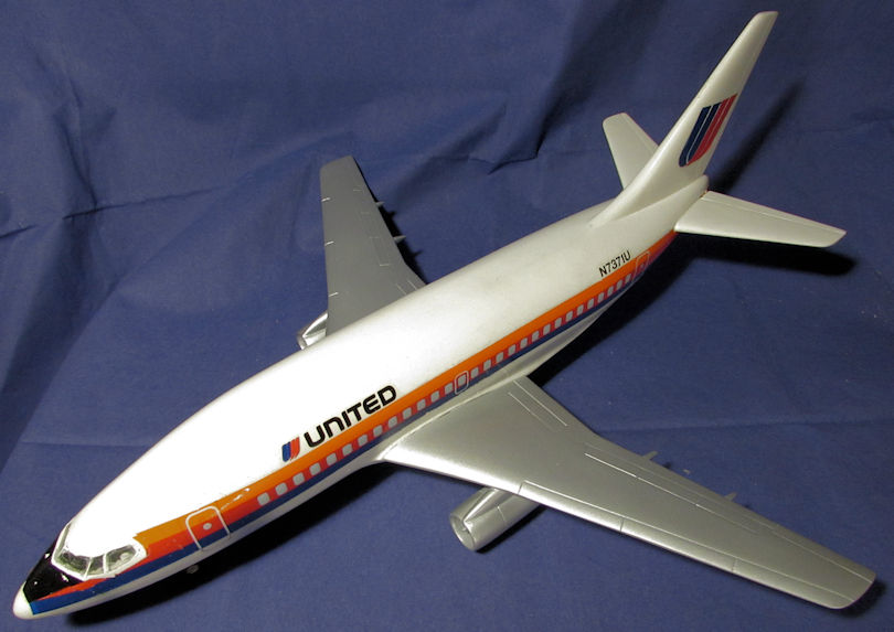Civilian_Boeing_737_Airliner_III.jpg