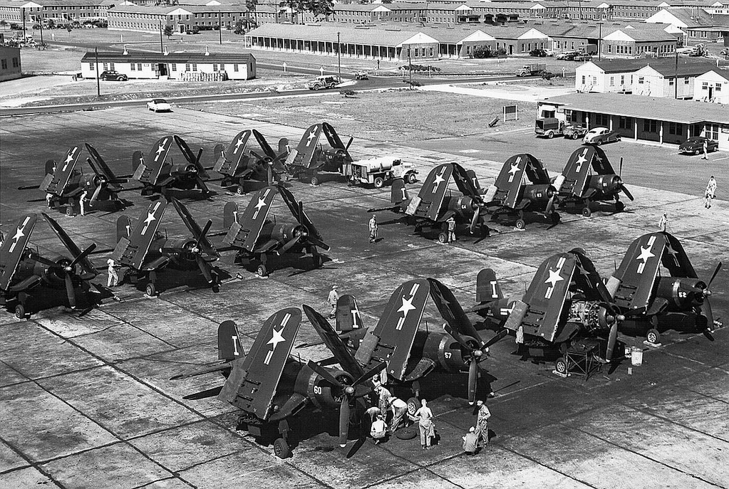 Corsairs-at-Cherry-Point-SC-1946.jpg