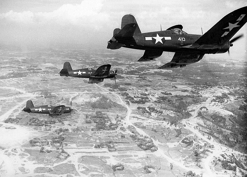 Corsairs-Okinawa-10-Jun-45.jpg